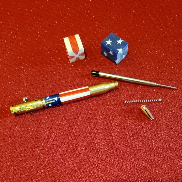 Lever Action Ink Pen with Gun Case - Picture 3 of 4